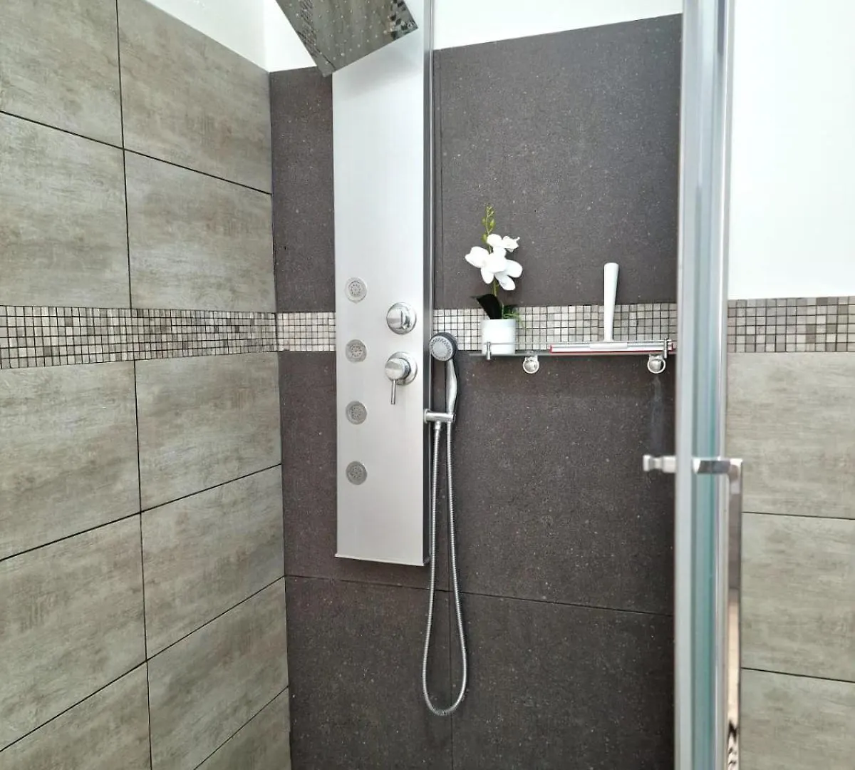 Holidhome - Appartamento Werner Verona