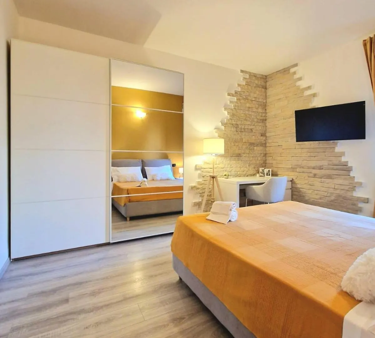 Holidhome - Appartamento Werner فيرونا إيطاليا